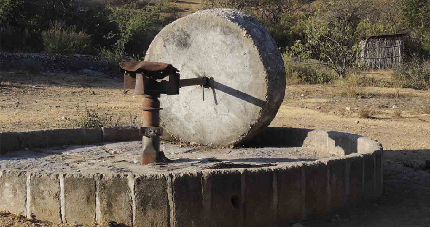 Tahona de mezcal artesanal premium 